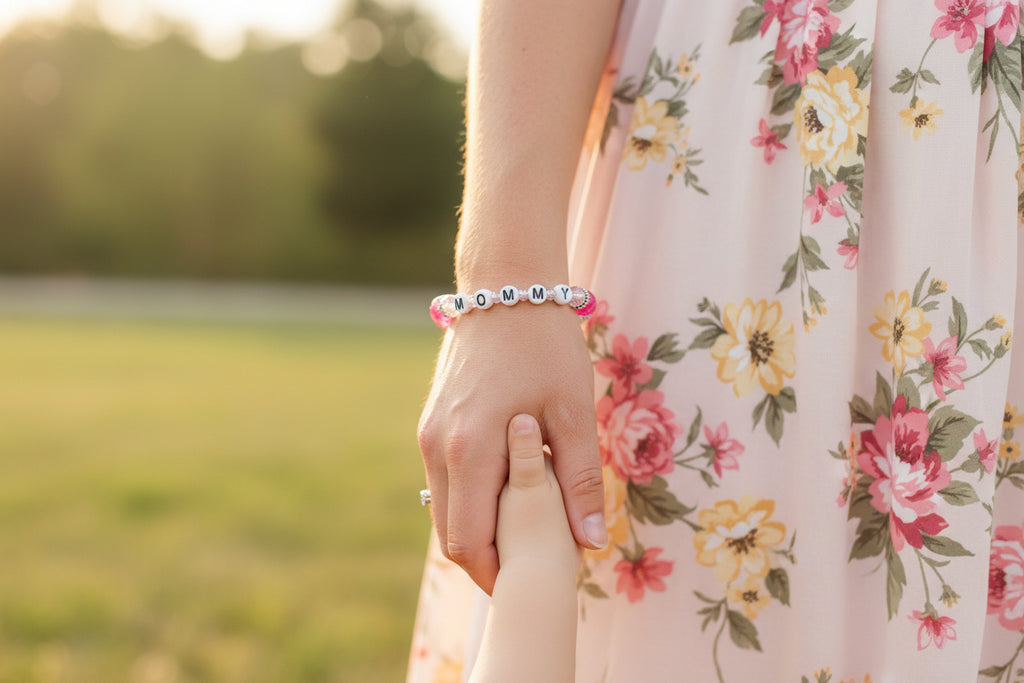 "MOMMY" Beaded Bracelet - Lavender