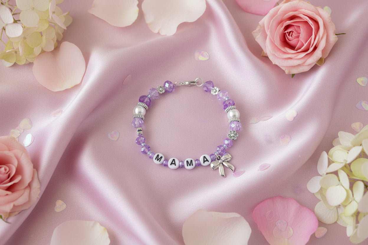 Bracelet with 'MAMA' on a pink satin background with flowers